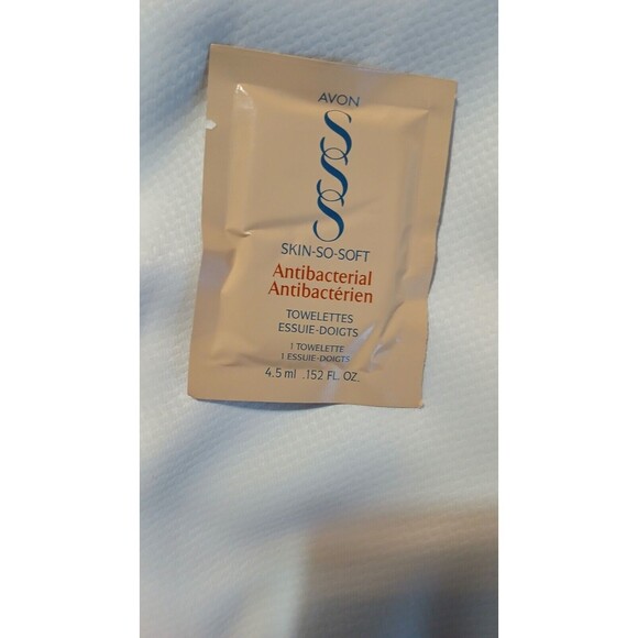 Avon Skin-So-Soft Antibacterial Towelettes Box of 10 Discontinued 1999 RARE NIB - Picture 5 of 5